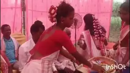 मनोहरपुर: मनोहरपुर-बुडाहुडी में कुडुख सरना समिति द्वारा सरना झंडा पुनः स्थापना कार्यक्रम आयोजित