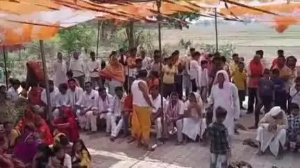 राजपुर: सिकठी गांव में धूमधाम से हुई मां काली की वार्षिक पूजा, श्रद्धालुओं ने अमन-चैन की दुआ मांगी