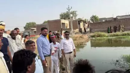 फतेहाबाद: शमशाबाद के ग्राम लहरपट्टी में तालाब की भूमि पर अवैध कब्जे की ग्रामीणों ने कमिश्नर से की शिकायत, एसडीएम ने किया निरीक्षण
