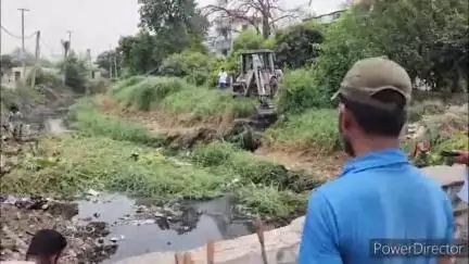 किच्छा: बरसात से पहले जलभराव की समस्या के स्थायी समाधान के लिए सफाई अभियान तेज, पूर्व विधायक ने किया स्थलीय निरीक्षण