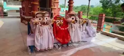 ନୂଆପଡା: ସିନାପାଲିରେ ଶ୍ରୀଜିଉଙ୍କ ସ୍ନାନଯାତ୍ରା ଓ ଗଜାନନ ବେଶ ଅନୁଷ୍ଠିତ