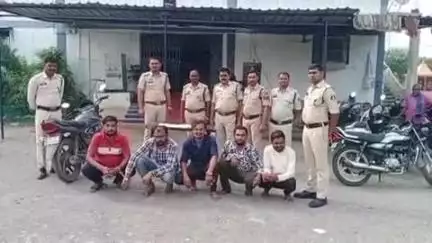 बलौदाबाज़ार: बलौदा बाजार भाटापारा पुलिस ने लवन नगर में लूटपाट करने वाले 5 आरोपियों को किया गिरफ्तार