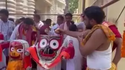 କଣ୍ଟାବାଞ୍ଜି: କଣ୍ଟାବାଞ୍ଜି ରେ ସ୍ନାନ ଯାତ୍ରା  ପାଇଁ ସହର ଉତ୍ସବ ମୁଖର