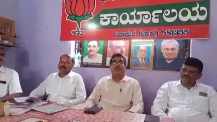 ಸಿದ್ಧಾಪುರ: ಕಾಳೇನಳ್ಳಿಯಲ್ಲಿ ನಡೆದ ಸಂತೋಷ ಆತ್ಮಹತ್ಯೆ ಪ್ರಕರಣ ಪಟ್ಟಣದಲ್ಲಿ ಕ್ರಮಕ್ಕೆ ಒತ್ತಾಯಿಸಿದ ಬಿಜೆಪಿ ಜಿಲ್ಲಾಧ್ಯಕ್ಷ ಎನ್.ಎಸ್. ಹೆಗಡೆ