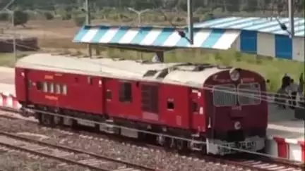 गाज़ीपुर: गाजीपुर जिलाधिकारी अविनाश कुमार की अध्यक्षता में कलेक्ट्रेट सभागार में सीएम डैशबोर्ड दर्पण की समीक्षा बैठक हुई