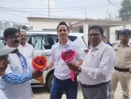 मधुबनी: जिलाधिकारी आनंद शर्मा ने मॉडल अस्पताल का औचक निरीक्षण किया, आवश्यक निर्देश दिए