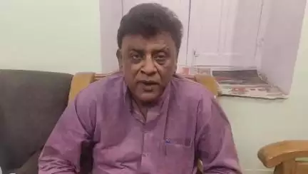 पूर्व एमएलसी डॉक्टर अजय सिंह द्वारा आरा की जनता को संबोधित करते हुए उनके दुख सुख में साथ रहने की बात कही