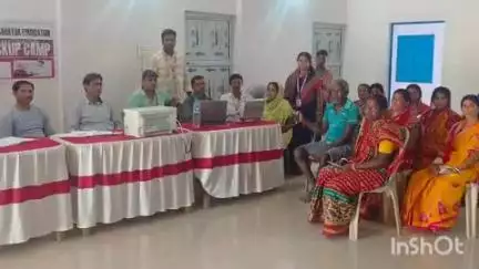 उधवा: आतापुर पंचायत के नवपाड़ा में गोलबिंदु कर्मा सहायक फाउंडेशन द्वारा एक दिवसीय स्वास्थ्य शिविर का आयोजन