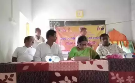 ହିନ୍ଦୋଳ: ହାତୁରାଠାରେ କେନ୍ଦ୍ରର ୧୧ବର୍ଷ ଓ ରାଜ୍ୟର ୧ ବର୍ଷ ଉପଲକ୍ଷେ କର୍ମଶାଳା ଅନୁଷ୍ଠିତ