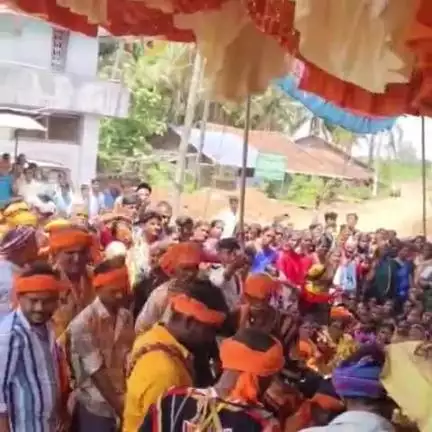 ಹಾನಗಲ್: ಹುಲ್ಲತ್ತಿ ಗ್ರಾಮದಲ್ಲಿ ಸಂಭ್ರಮದಿಂದ ಜರುಗಿದ ಗೊರವಪ್ಪಜ್ಜನವರ ಸರಪಳಿ ಹರಿಯುವ ಪವಾಡ
