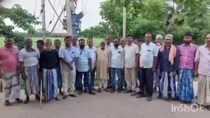 उधवा: विधायक एमटी राजा के प्रयास से उत्तर पलाशागाछी पंचायत के स्कूल मोड़ के पास लगा नया ट्रांसफार्मर, ग्रामीणों में खुशी