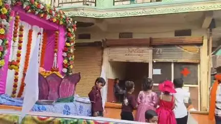 लटेरी: लटेरी नगर में संत कबीर जयंती पर निकली शोभायात्रा, बड़ी संख्या में लोग शामिल हुए