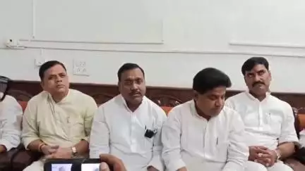 दतिया नगर: दतिया नगर के रेस्ट हाउस में पूर्व मंत्री कमलेश्वर पटेल ने जातिगत गणना पर दिया बयान