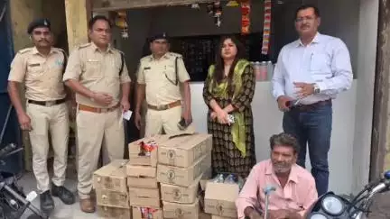 मंदसौर: कालाखेत क्षेत्र में आबकारी विभाग ने अवैध कलाली पर की कार्रवाई