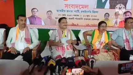 সোণাৰি: জজলীত সংবাদ মেল অনুষ্ঠিত কৰি বিধায়ক অখিল গগৈক তীব্ৰ সমালোচনা বিজেপি সভাপতি দিলীপ শইকীয়া