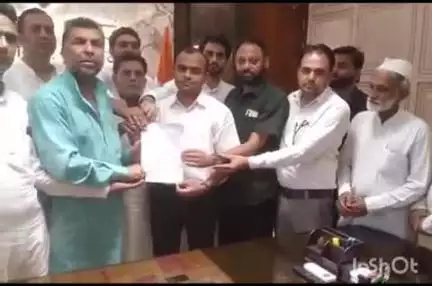 हरिद्वार: सलेमपुर के निवासियों ने जिला कलेक्ट्रेट में DM को ज्ञापन सौंपकर क्षेत्र का नाम ना बदलने की की मांग