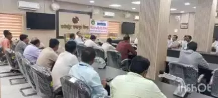 अटेर: कलेक्ट्रेट कार्यालय के सभागार में अटेर और भिंड ब्लॉक की बीएलसी बैठक हुई आयोजित, कई अधिकारी रहे मौजूद