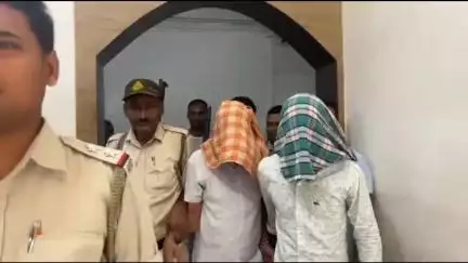 সামশেরগঞ্জ: সাহেবনগরে 1500 গ্রাম হেরোইন সহ গ্রেপ্তার 2, পেশ আদালতে