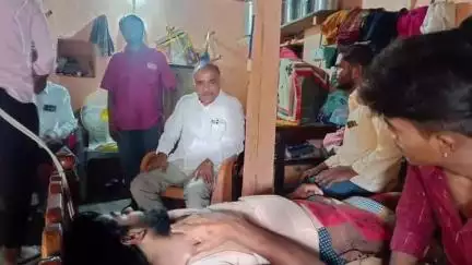 ದೇವರಹಿಪ್ಪರಗಿ: ಅಪಘಾತದಲ್ಲಿ ಗಾಯಗೊಂಡ ಬೊಮ್ಮನಜೋಗಿ ಗ್ರಾಮದ  ಕಾರ್ಯಕರ್ತನ ಮನೆಗೆ ಶಾಸಕ ರಾಜುಗೌಡ ಪಾಟೀಲ್ ಭೇಟಿ, ಆರೋಗ್ಯ ವಿಚಾರಣೆ