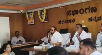 ಚನ್ನಪಟ್ಟಣ: ಪಟ್ಟಣದ ನಗರಸಭೆ ಸಭಾಂಗಣದಲ್ಲಿ ಸಾಮಾನ್ಯ ಸಭೆ