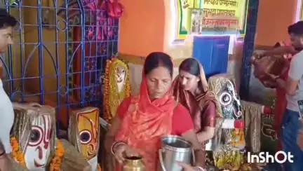 मुंगेर: प्रमंडलीय आयुक्त ने कष्टहरणी घाट में भगवान जगन्नाथ, सुभद्रा और बलराम की प्रतिमा की भव्य पूजा-अर्चना की