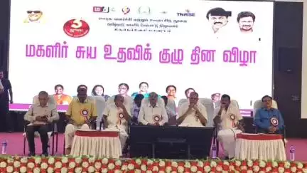 பாளையங்கோட்டை: "எடப்பாடி பழனிச்சாமி சுயமாக சிந்திக்கிரவர்" - நேருஜி கலையரங்கில் மகளிர் சுய உதவி குழுவிழாவில் சபாநாயகர் அப்பாவு பேட்டி