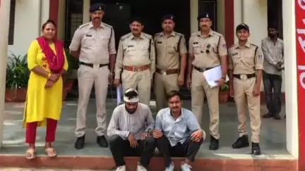 बड़वाह: बड़वाह पुलिस ने दुकान और जैन मंदिर की दान पेटी से पैसे चुराने वाले तीन चोरों को पकड़ा