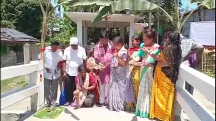 মাৰ্ঘেৰিটা: ডিগবৈত প্ৰায় ৩৬ লাখ টকাৰ ব্যয়ৰে চাৰিটাকৈ পথৰ লগতে  এখন দলং শুভ উদ্ধোধন বিধায়ক সুৰেন ফুকনৰ