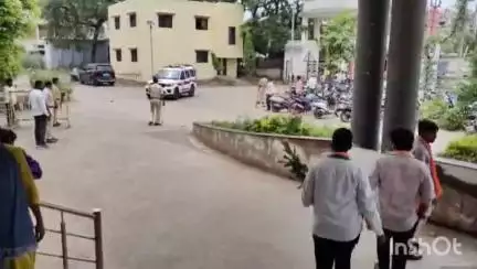 जालना: जिल्हा महिला रुग्णालयात किरिट सोमय्या यांची आढावा बैठक संपन्न, जिल्हा स्त्री रुग्णालयातून १ हजार ७१९ बनावट प्रमाणापत्र