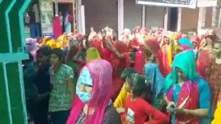 लवाण: लवाण कस्बे में चामुंडा माता की पैदल यात्रा में उमड़ा जन सैलाब, जयकारों से गूंज उठा लवाण