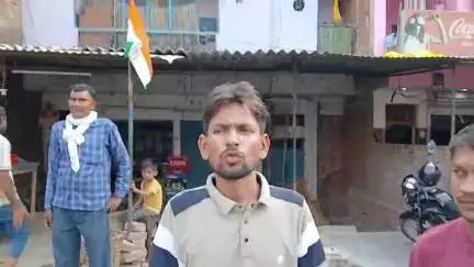 मिल्कीपुर: नगरपंचायत कुमारगंज के खंडासा मोड के पास से युवक की बाइक हुई गायब