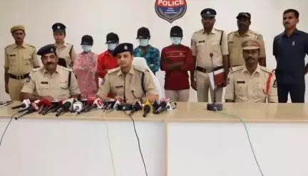 పిట్లం: చిన్న కొడప్ గల్ పంచాయితీ కార్యదర్శి హత్యకు వివాహేతర సంబంధమే కారణం - జిల్లా ఎస్పీ