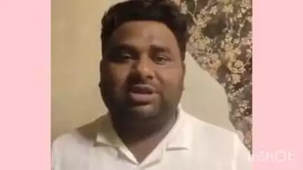 नानपारा: नानपारा में पुलिस ने सपा नेता को किया हाउस अरेस्ट, जन जागरूकता अभियान के लिए पहुंचे थे पैतृक आवास