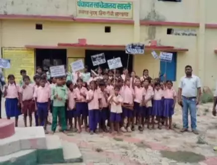 बूरमू: बुढ़मू प्रखंड के सारले में नशा मुक्ति अभियान मनाया गया