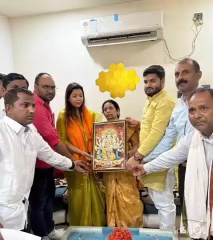 कैसरगंज: कैसरगंज में उत्तर प्रदेश राज्य महिला आयोग की सदस्य का भव्य स्वागत किया गया