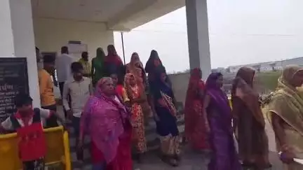 सिलवानी: ग्राम जैथारी में शराबबंदी को लेकर नारी शक्ति का मोर्चा, पुलिस चौकी प्रभारी को सौंपा ज्ञापन #jansamsya