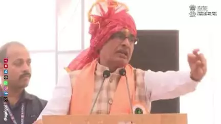नकली बीज व खाद से नुकसान रोकने हेतु सरकार गुणवत्ता नियंत्रण व कड़े कदम सुनिश्चित कर रही है।