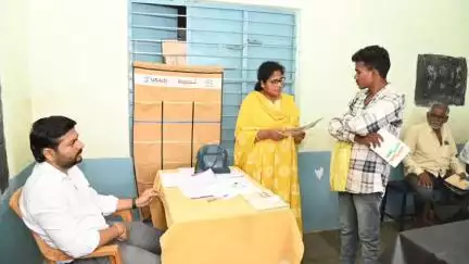 అసిఫాబాద్: భూ సమస్యల పరిష్కారానికి రెవెన్యూ సదస్సులు: ఆసిఫాబాద్ జిల్లా కలెక్టర్ వెంకటేష్ దోత్రే