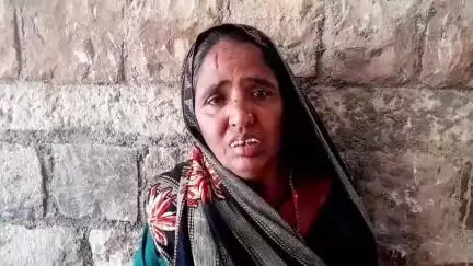 चंदेरी: निदानपुर: महिला का आरोप, शा.उ. मू. दुकान के सेल्समैन ने 3 महीने से राशन नहीं दिया, तहसील में शिकायत