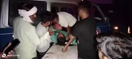 सहसपुर लोहारा: बांधाटोला के पास तेज रफ्तार बाइक सवार युवक पेड़ से टकराकर गंभीर रूप से घायल, बोडला अस्पताल में भर्ती