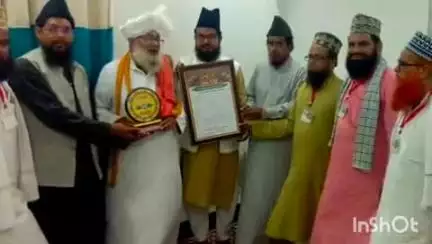 रामगढ़: मदरसा अहले सुन्नत इस्लाहुल मुस्लिमीन मनुवां मदरसा में जलसा ए दस्तारबंदी संपन्न