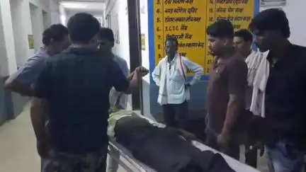 बटियागढ़: बरोदा में घर के बाहर खड़े व्यक्ति को बाइक चालक ने मारी टक्कर, इलाज के लिए अस्पताल भेजा