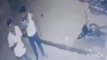 सादाबाद: बहादुरपुर में उधार सामान ना देने पर आरोपियों ने दुकानदार से की गाली-गलौज और दी धमकी, पीड़ित ने थाने में की शिकायत