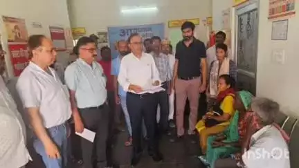 तुलसीपुर: सीएमओ ने सीएचसी पचपेड़वा का किया औचक निरीक्षण, अनुपस्थित कर्मियों का एक दिन का वेतन रोका