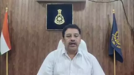 निवाड़ी: पुलिस अधीक्षक के निर्देशन में जेरोन पुलिस ने स्थाई वारंटी को किया गिरफ्तार