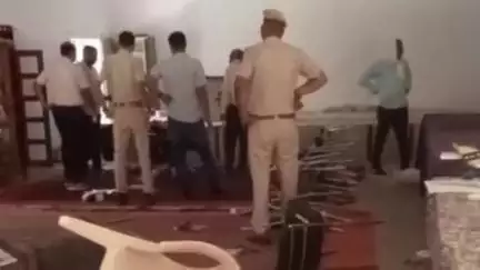 चिड़ावा: गिड़ानिया के सरकारी विद्यालय में अज्ञात बदमाशों ने की तोड़फोड़, पुलिस ने किया मौका-मुआयना