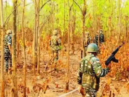 सुकमा: कुकानार थाना क्षेत्र अंतर्गत पुसगुन्ना में पुलिस और नक्सलियों के बीच जबरदस्त मुठभेड़ जारी