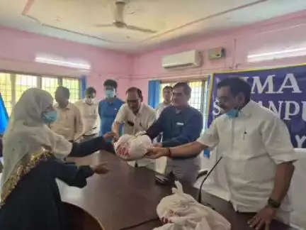 सुल्तानपुर: सुल्तानपुर जिले में आईएमए ने 50 टीबी मरीजों को लिया गोद, सीएमओ ने कहा- टीबी के मरीजों को दवा के साथ पोषण भी अधिक जरूरी