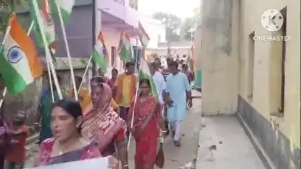 নলহাটি ২: ভদ্রপুর গ্রামে বিজেপির তিরঙ্গা যাত্রায় উপস্থিত জেলা সভাপতি সহ আরো অনান্য নেতৃত্বরা