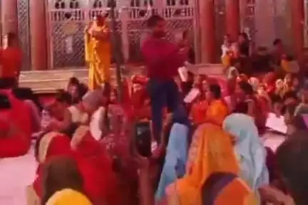 सूरजगढ़: कसवा पंचायत में महिला संवाद के समापन कार्यक्रम में शामिल हुए डीएम